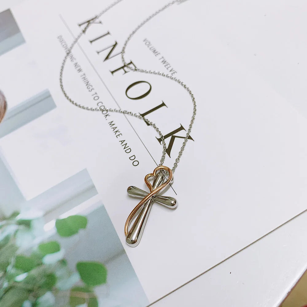 Collier croix femme