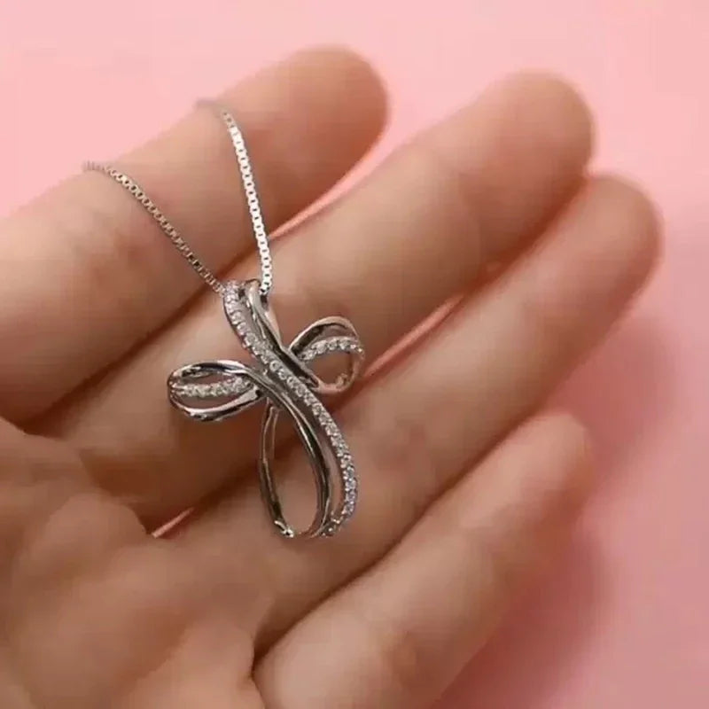 Collier croix femme