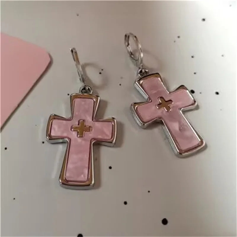 Boucle d’oreille croix