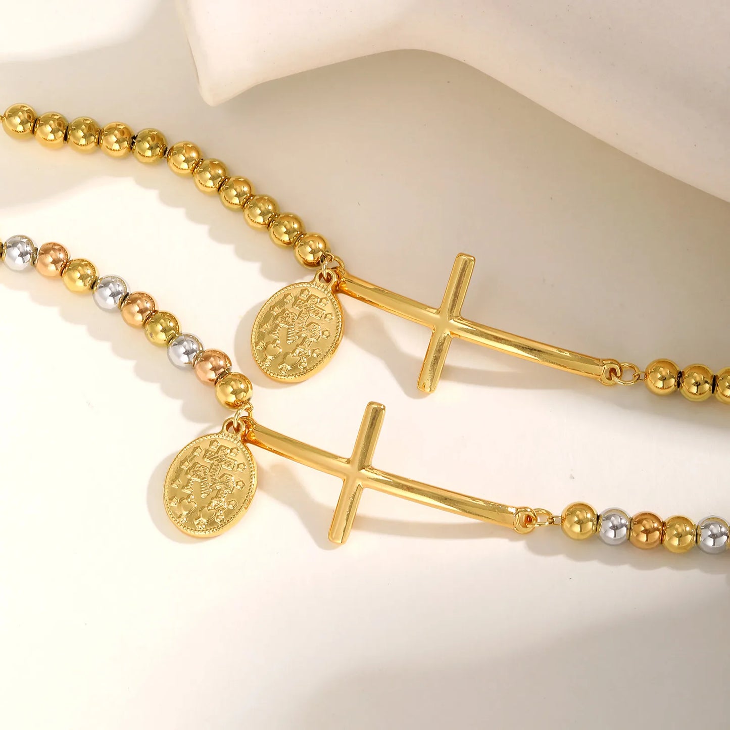 Bracelet croix chrétienne femme