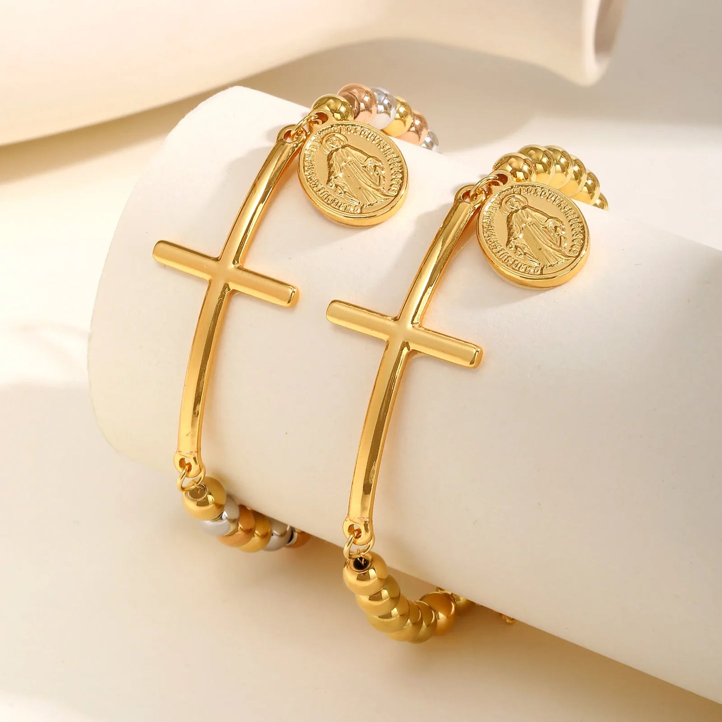 Bracelet croix chrétienne femme