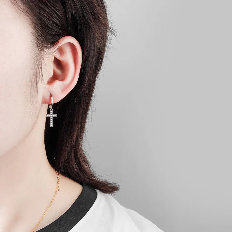 Boucle d’oreille croix