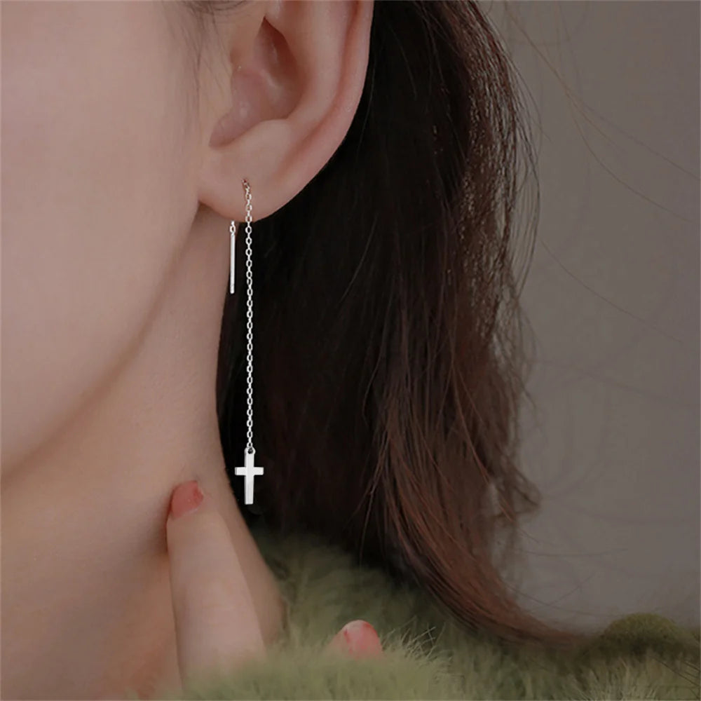 Boucle d’oreille croix